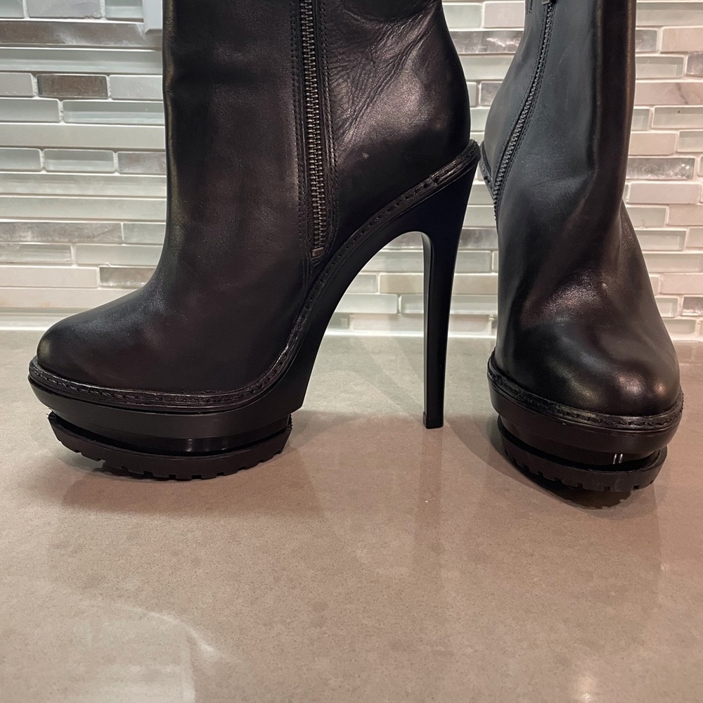 Herve Leger Olga  Boot